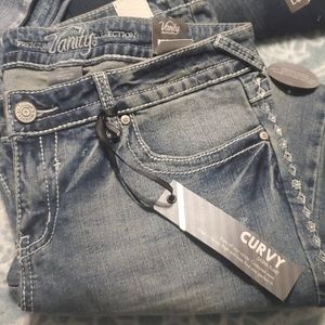 4 pairs of 30w33L vanity original boot jeans